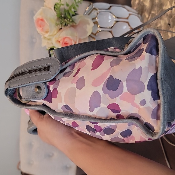 Women’s luxury Balenciaga Limited Edition Authentic  reposhing  yescandoit - Picture 6 of 13